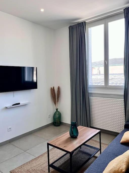 Apartament Le Pressense 2 Vénissieux Zewnętrze zdjęcie