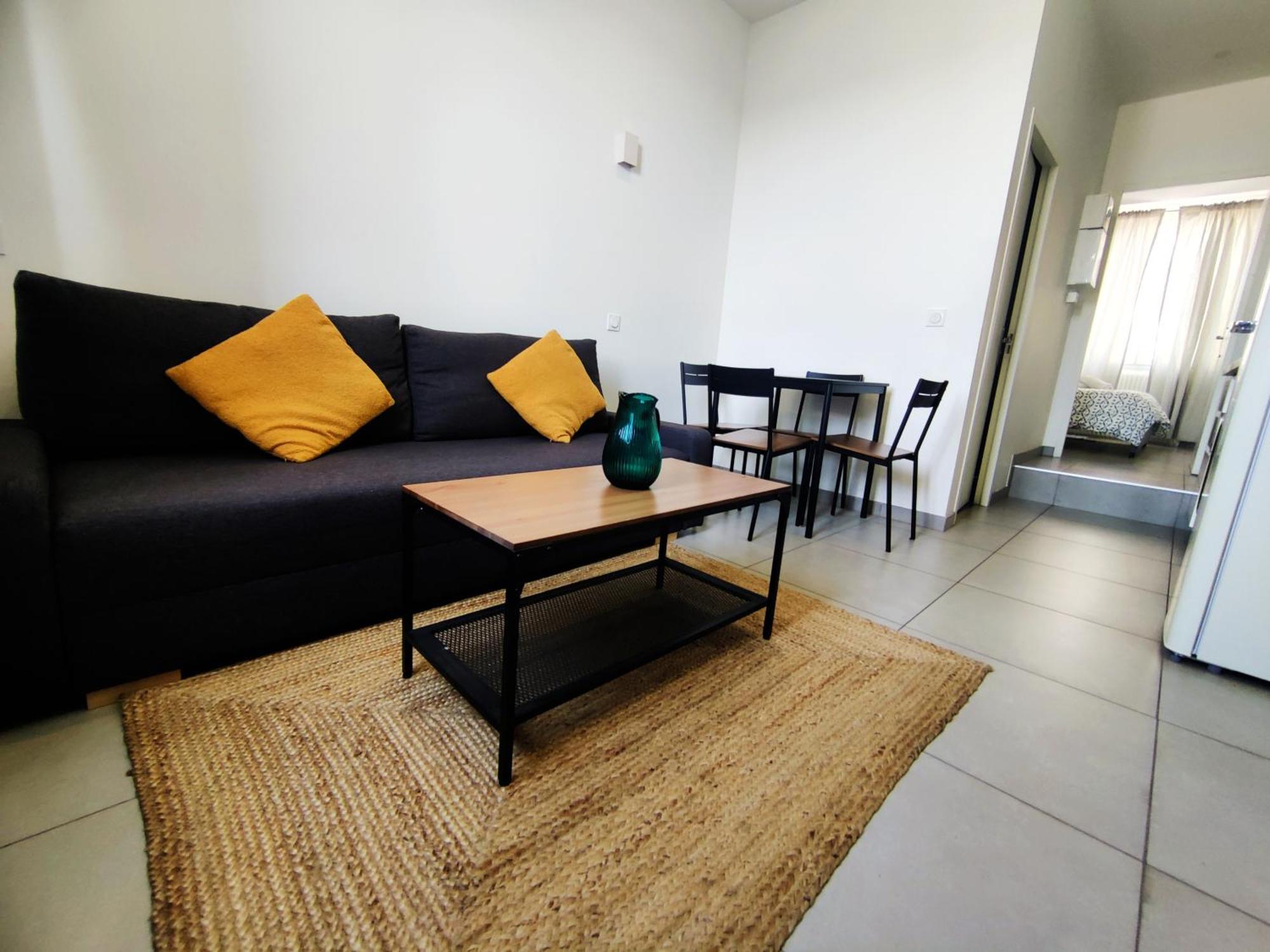 Apartament Le Pressense 2 Vénissieux Zewnętrze zdjęcie