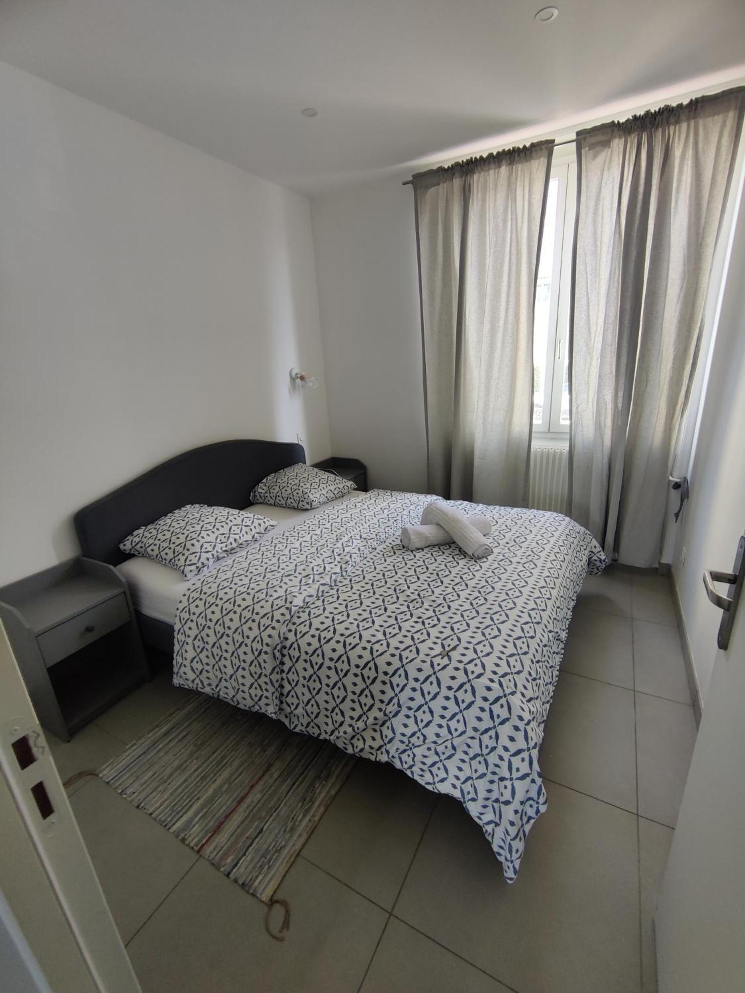Apartament Le Pressense 2 Vénissieux Zewnętrze zdjęcie